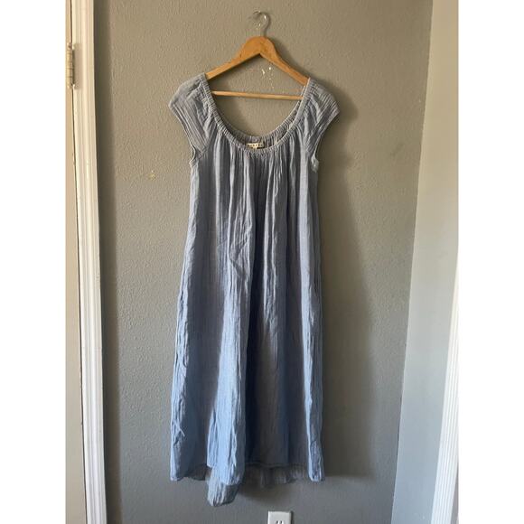 Xirena Tunic Dress - Picture 2 of 8
